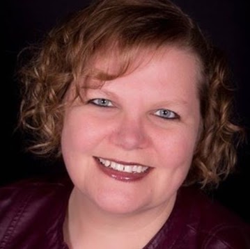 Angie Bush Photo 35