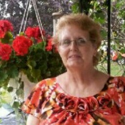 Carolyn Page Photo 43