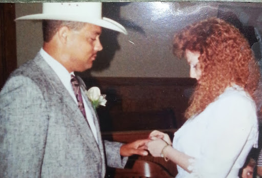 Michele Fowler Photo 34