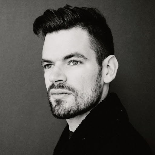 Michael Paradise Photo 33