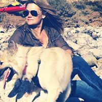 Carrie Quinn Photo 12