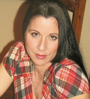 Laurie Lindsay Photo 17