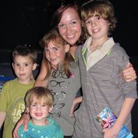 Emily Bell Photo 40