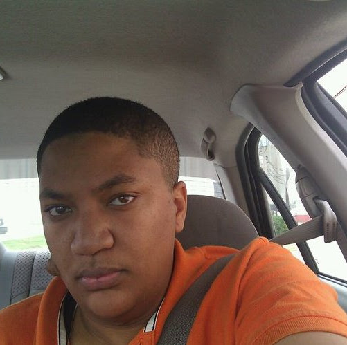 Dee Smith Photo 6