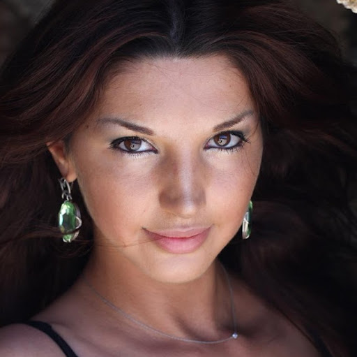 Maya Kanaan Photo 3