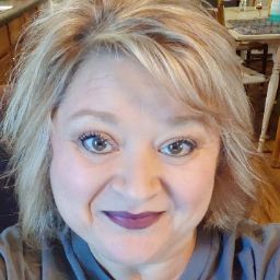 Melissa Mathews Photo 20