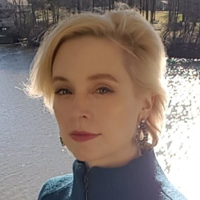Julia Goodwin Photo 17
