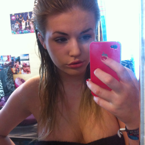 Luna Vega Photo 9