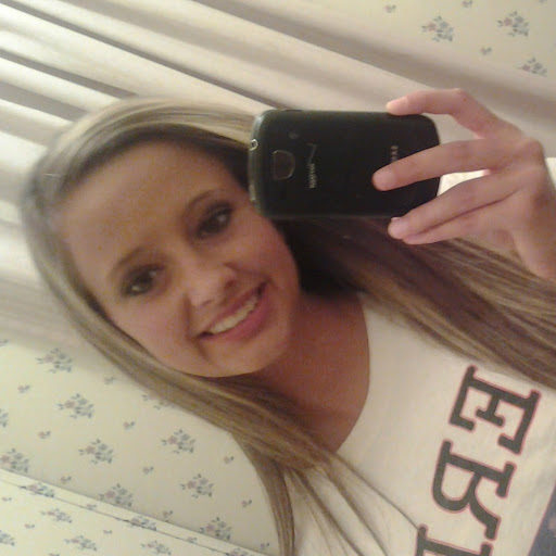 Samantha Stanley Photo 7