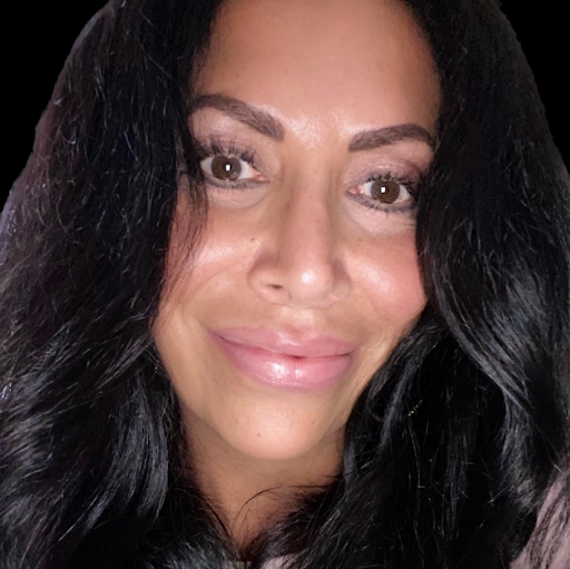 Angela Ramsey Photo 28
