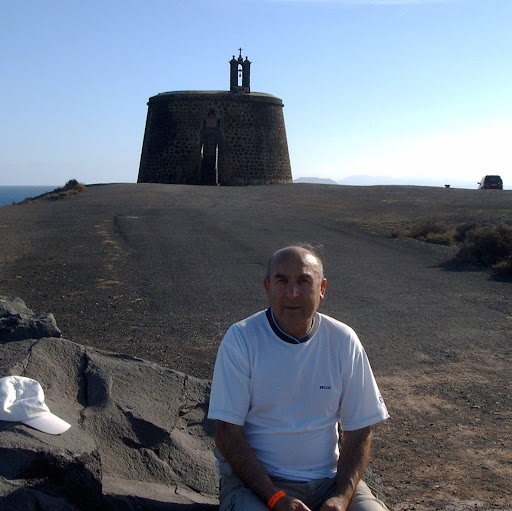 Francisco Angulo Photo 16