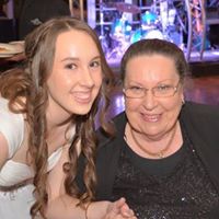 Sandra Keene Photo 25