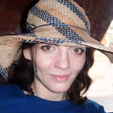 Caroline Buckley Photo 31