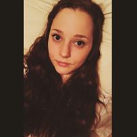 Julia Lowe Photo 6