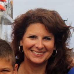 Michelle Hall Photo 42