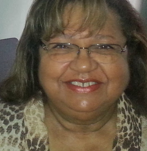 Constance Lopez Photo 19