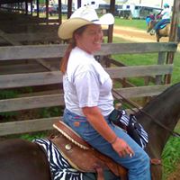 Vickie Howard Photo 33