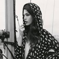 Elisabeth Mitchell Photo 18