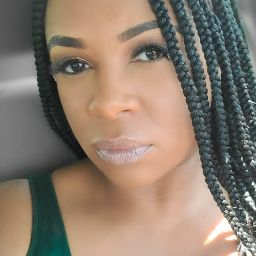 Simone Bailey Photo 36