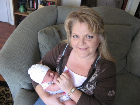 April Lyons Photo 24
