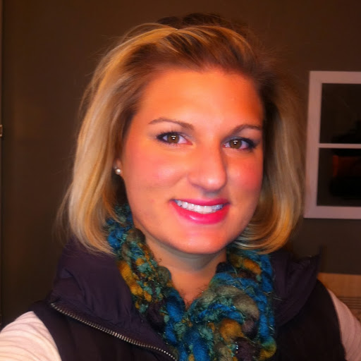 Danielle Jones Photo 57