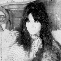 Linda Castellano Photo 38