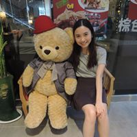 Stephanie Shek Photo 6