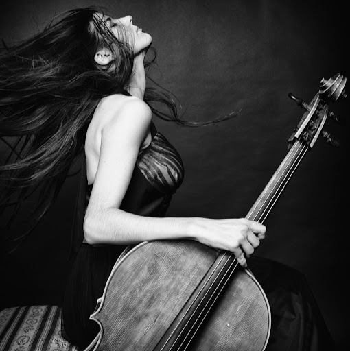 Andrea Amador Photo 3