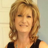 Denise Menard Photo 4