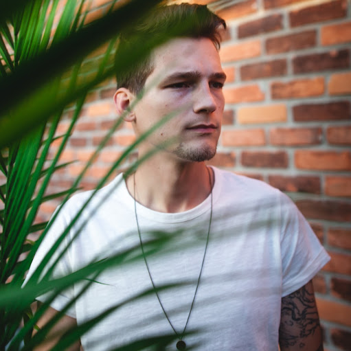 Sean Neumann Photo 34