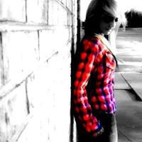 Emily Gomez Photo 11