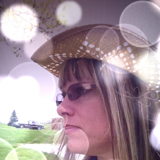 Sarah Detwiler Photo 24
