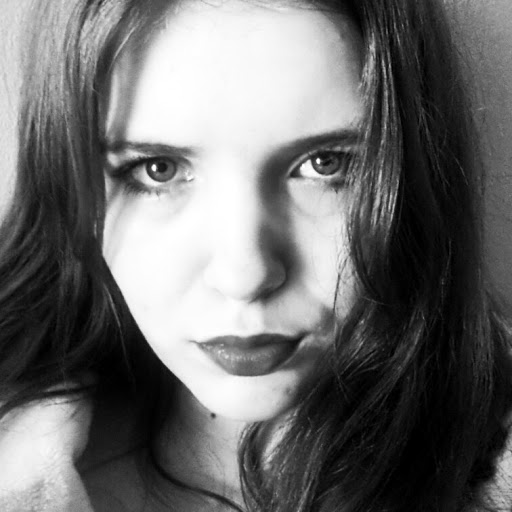 Abigail Morrison Photo 15