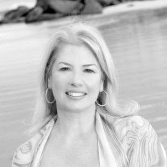 Teresa Holden Photo 16