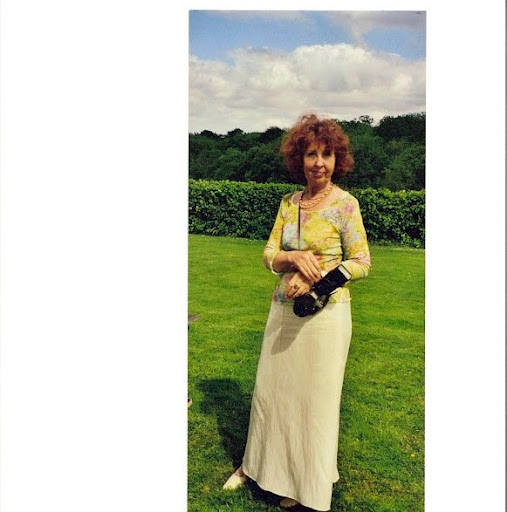 Victoria Knowles Photo 34