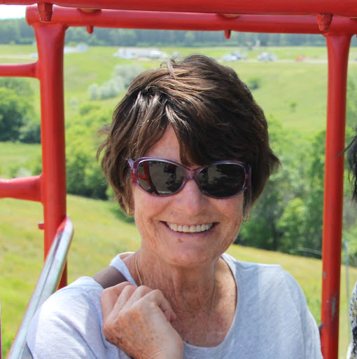 Joanne Peterson Photo 35