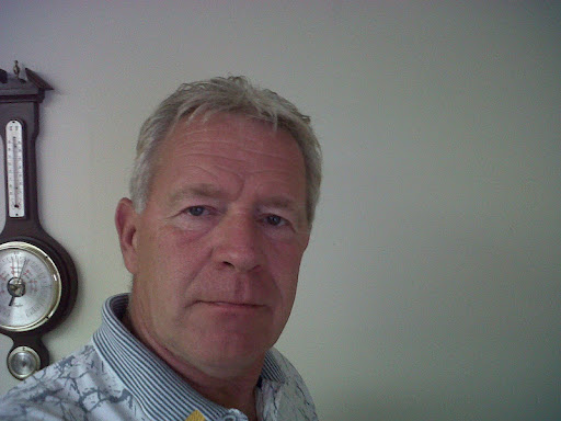 Neil Robb Photo 9