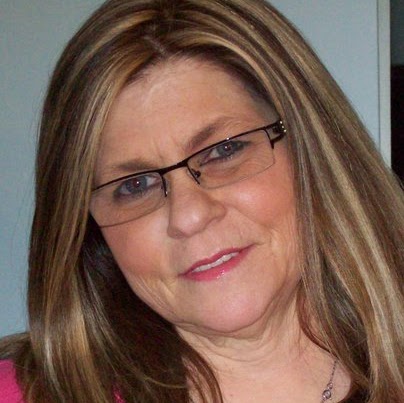 Karen Warren Photo 37