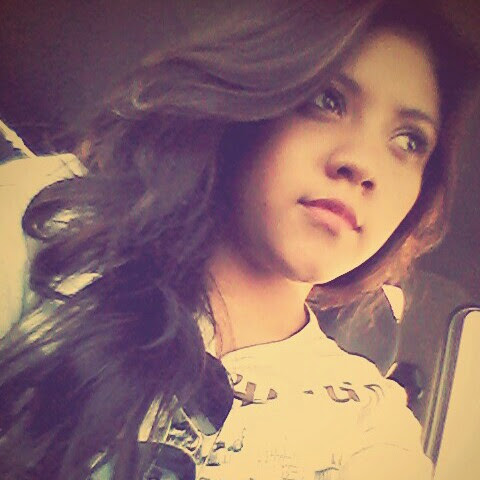Lucia Robles Photo 9