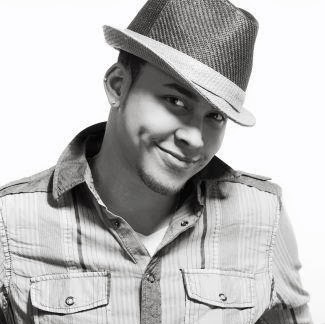 Ronald Gutierrez Photo 14
