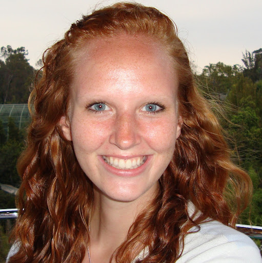 Emily Daniel Photo 14