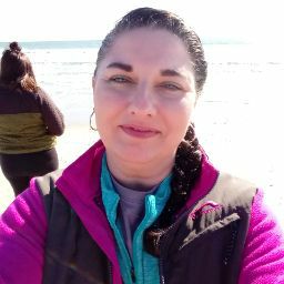 Christina Travis Photo 38