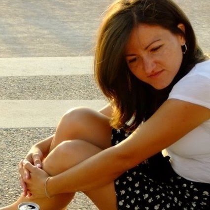 Diana Ruiz Photo 26