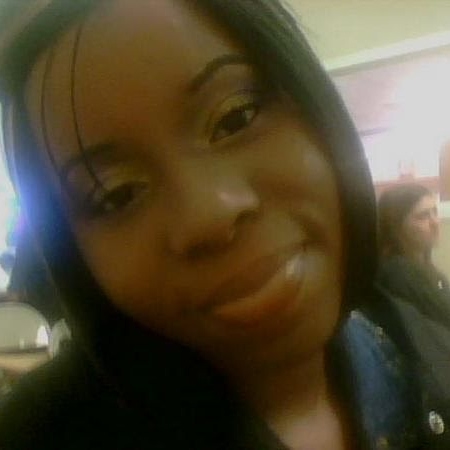 Amber Singleton Photo 12