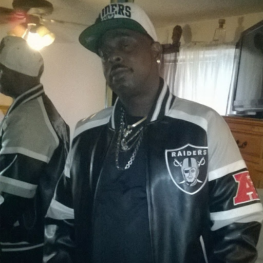 Donald Mitchell Photo 15