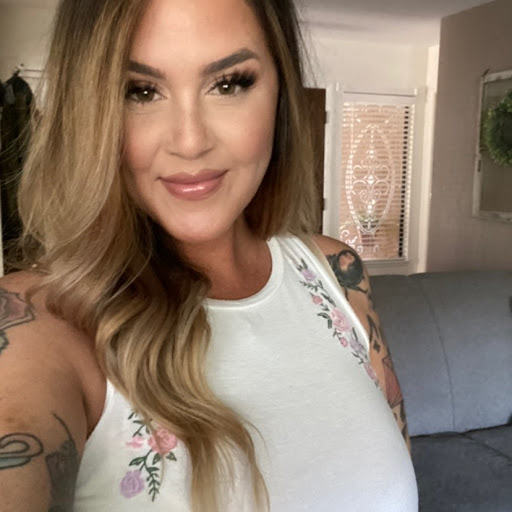 Mandy Contreras Photo 19
