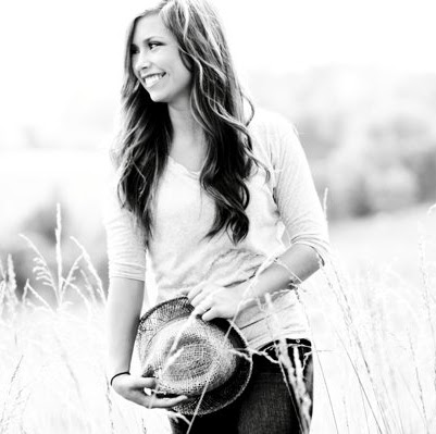 Brooke Nicholson Photo 30