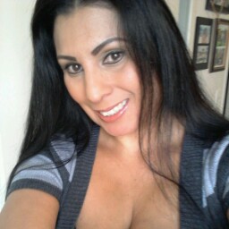 Anita Martinez Photo 31
