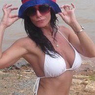 Michelle Vernon Photo 4