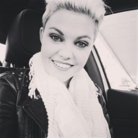 Elizabeth Hodge Photo 25